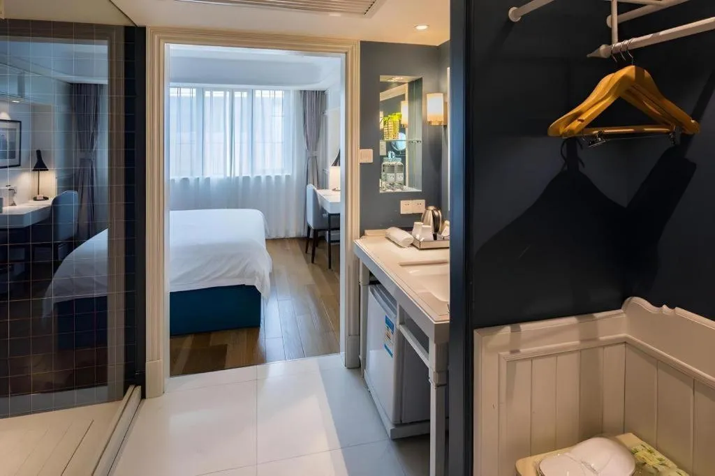 Bed in Shanghai Jinchen Hotel