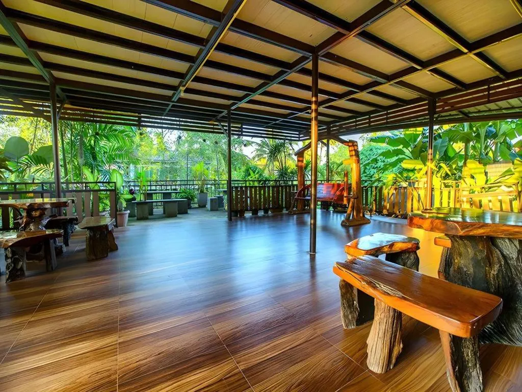 Baan Suan Rim Num Resort