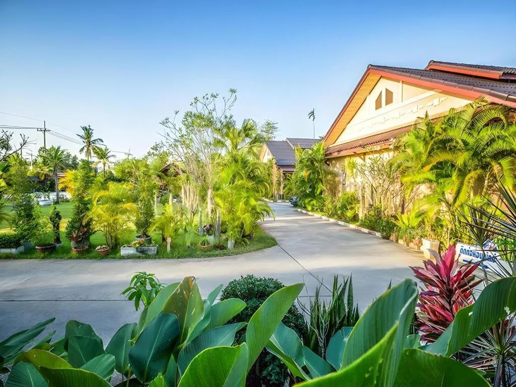 Baan Suan Rim Num Resort