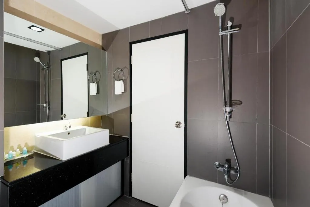 The Loft Seaside Sriracha Hotel