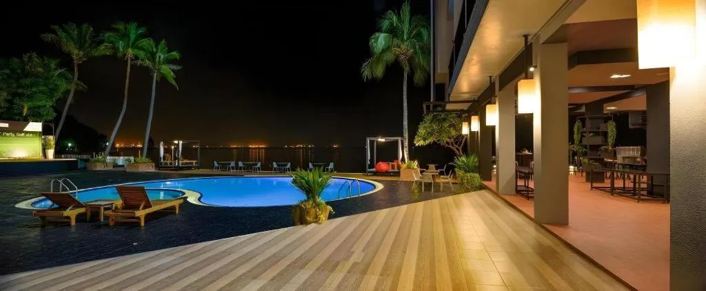 The Loft Seaside Sriracha Hotel