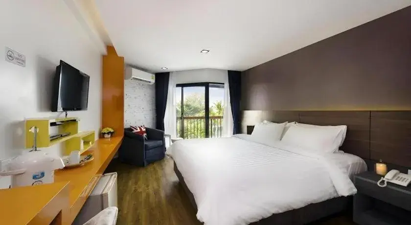 Bed in The Loft Seaside Sriracha Hotel Bed in The Loft Seaside Sriracha Hotel