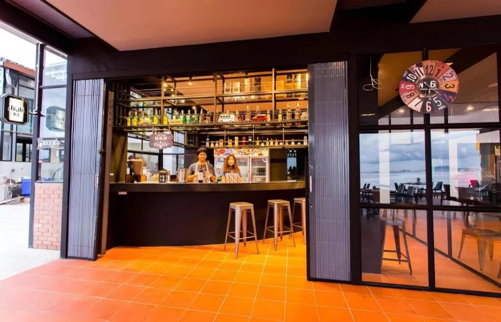 The Loft Seaside Sriracha Hotel