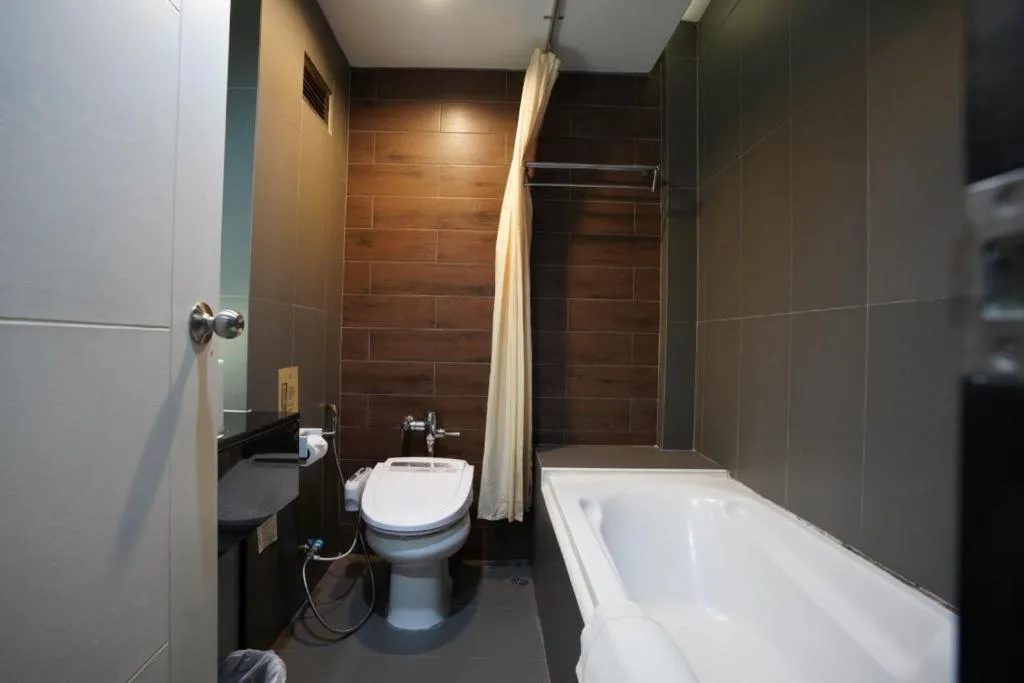 The Loft Seaside Sriracha Hotel