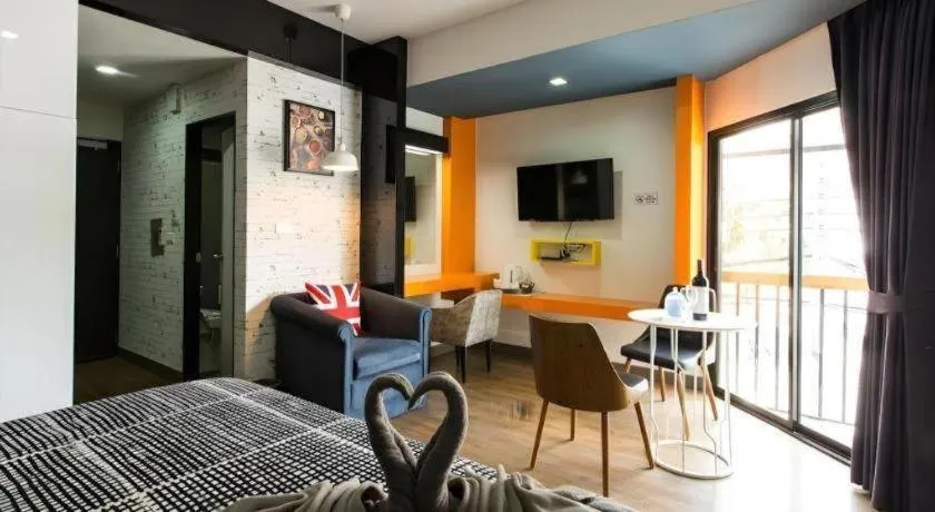 The Loft Seaside Sriracha Hotel