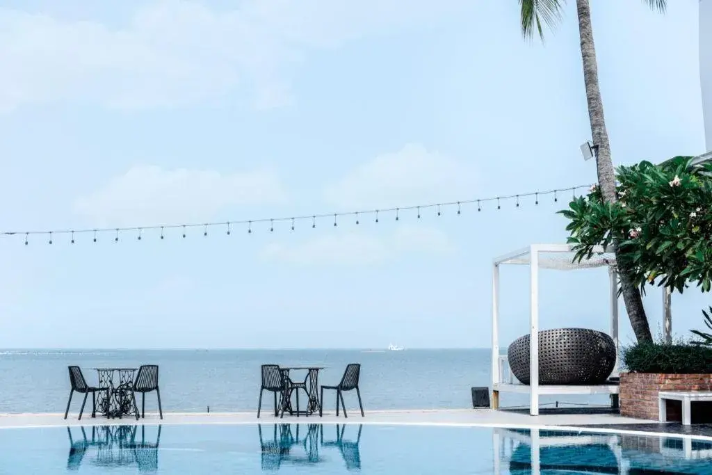 The Loft Seaside Sriracha Hotel The Loft Seaside Sriracha Hotel