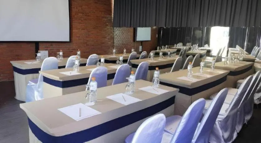 The Loft Seaside Sriracha Hotel