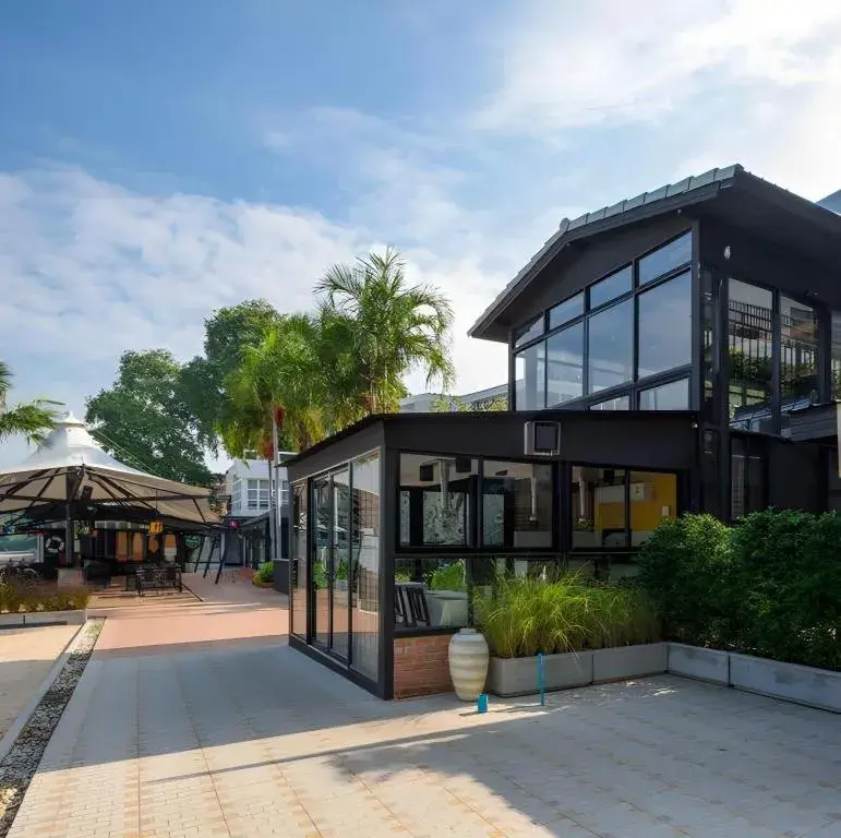 The Loft Seaside Sriracha Hotel The Loft Seaside Sriracha Hotel