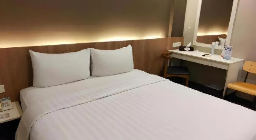 Bed in Hotel 61 Medan