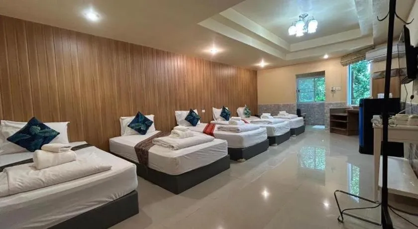 Bed in Khaoyai Kirithantip Resort