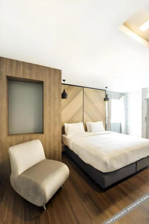 Bed in The Circle Hotel