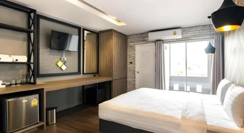 Bed in The Circle Hotel