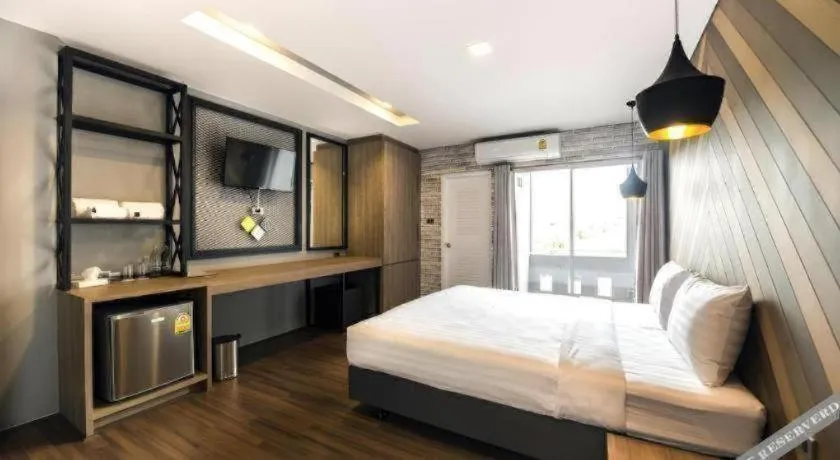 Bed in The Circle Hotel