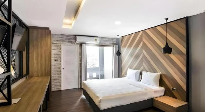 Bed in The Circle Hotel