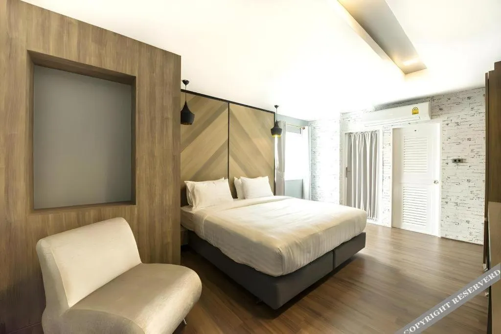 Bed in The Circle Hotel