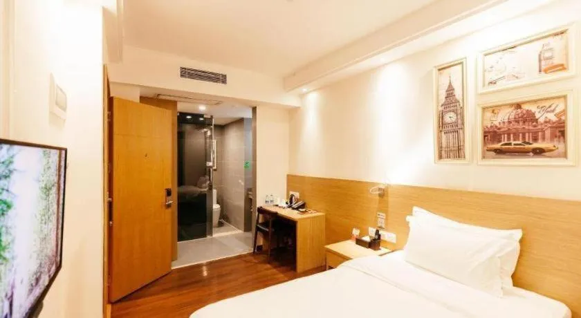 Bed in T Social Hotel Guangzhou Railway Station Branch