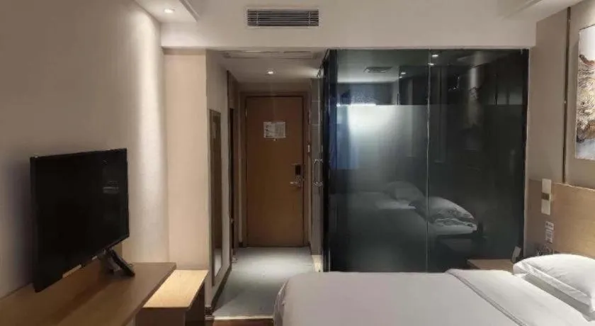 Bed in T Social Hotel Guangzhou Railway Station Branch