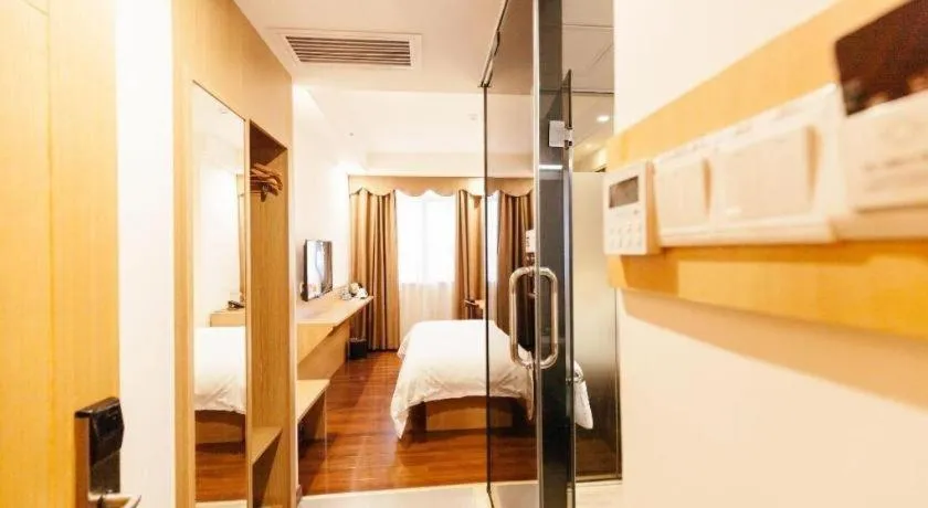 Bed in T Social Hotel Guangzhou Railway Station Branch