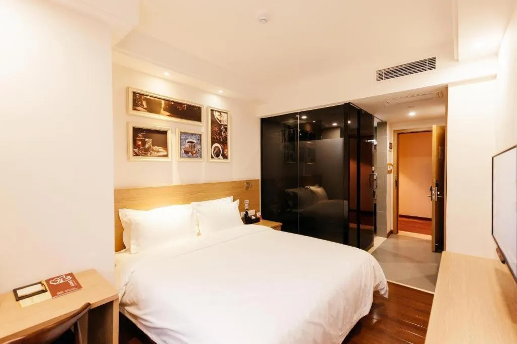 Bed in T Social Hotel Guangzhou Railway Station Branch