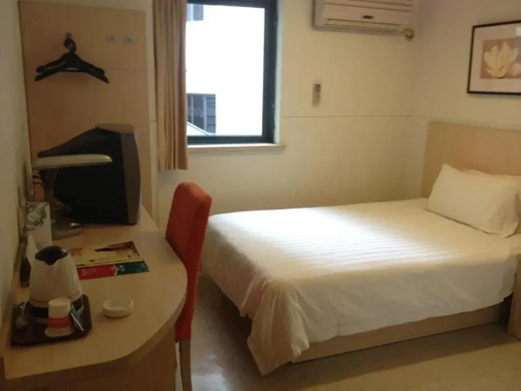 Bed in Jinjiang Inn Shanghai Tongji University Bed in Jinjiang Inn Shanghai Tongji University