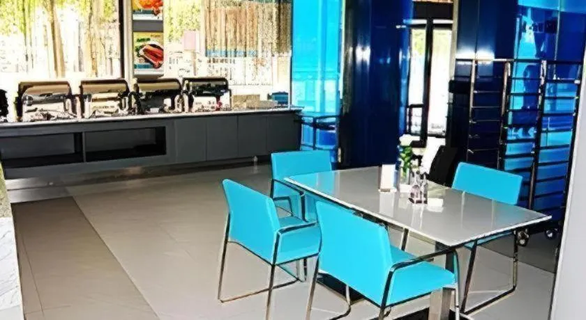 Jinjiang Inn Yueyang Railway Station