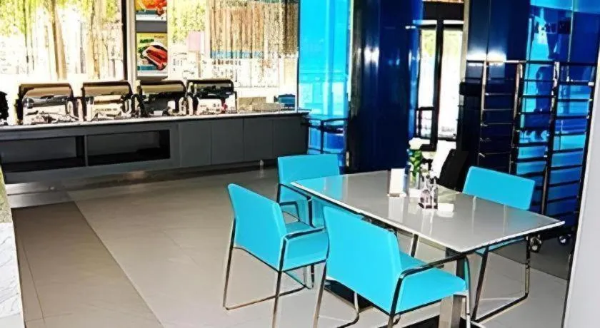 Jinjiang Inn Yueyang Railway Station