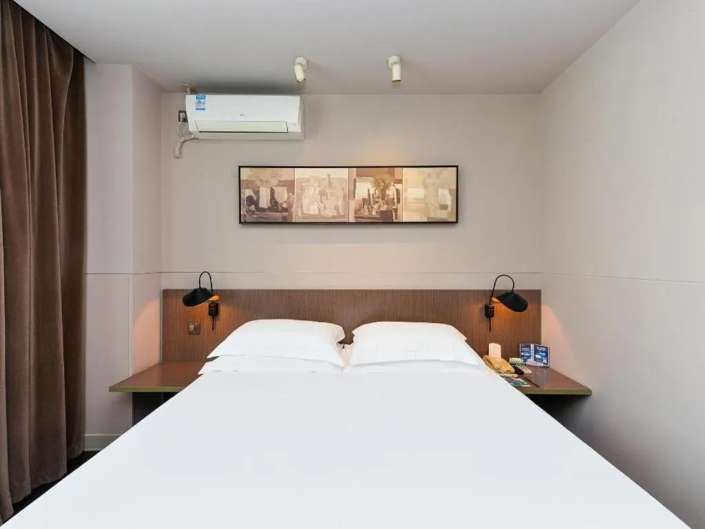 Bed in Jinjiang Inn Select Shanghai Zhangjiang High Tech Park Branch