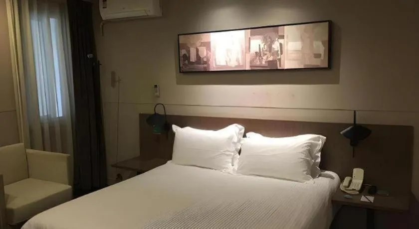 Bed in Jinjiang Inn Select Shanghai Zhangjiang High Tech Park Branch