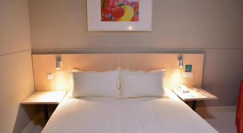 Bed in Jinjiang Inn Suqian Xiangwang Hometown Xingfu South Road