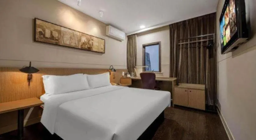 Bed in Jinjiang Inn Select Shanghai Expo Park Dezhou Road