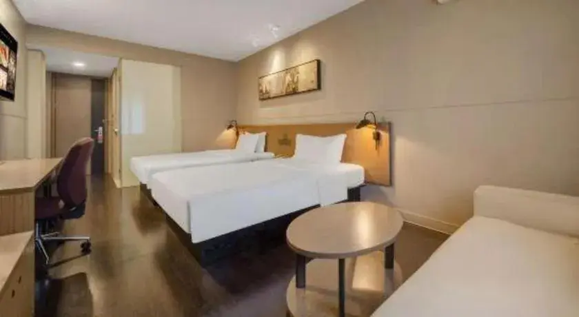 Bed in Jinjiang Inn Select Shanghai Expo Park Dezhou Road Bed in Jinjiang Inn Select Shanghai Expo Park Dezhou Road