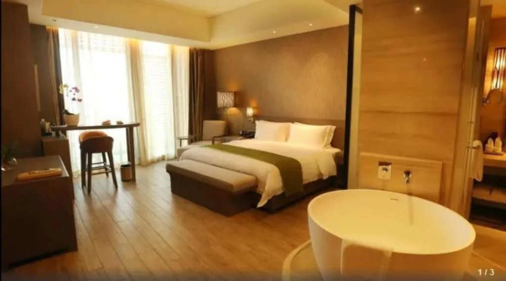 Bed in Mangrove Tree Resort World Qingdao