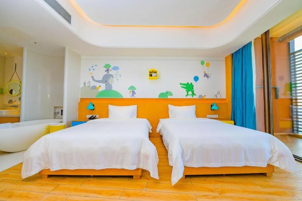 Bed in Mangrove Tree Resort World Qingdao