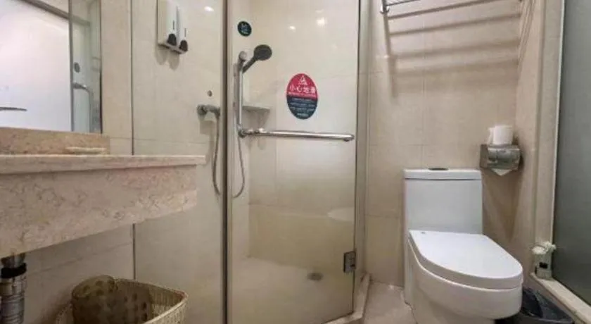 GreenTree Inn Shenzhen Guanggang Port Futian South Road Express Hotel