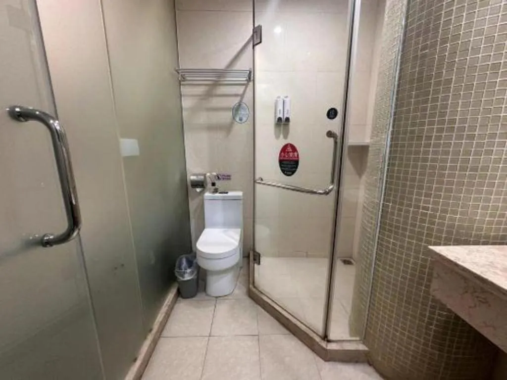 GreenTree Inn Shenzhen Guanggang Port Futian South Road Express Hotel