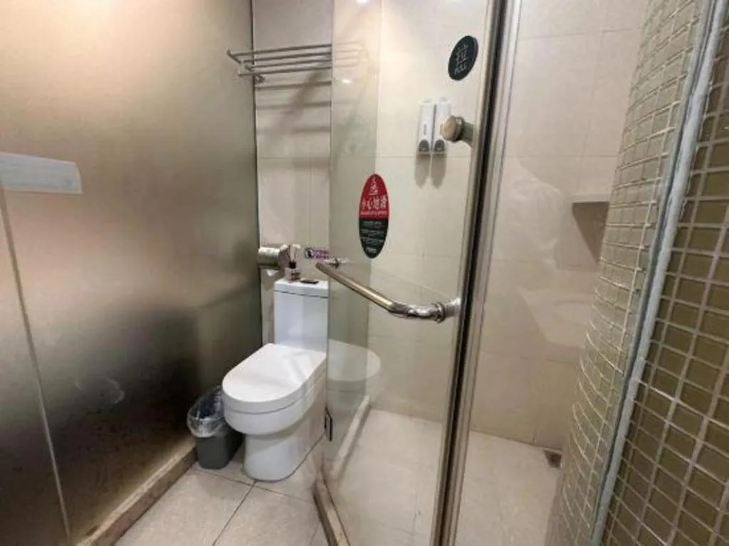 GreenTree Inn Shenzhen Guanggang Port Futian South Road Express Hotel