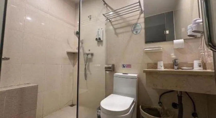 GreenTree Inn Shenzhen Guanggang Port Futian South Road Express Hotel