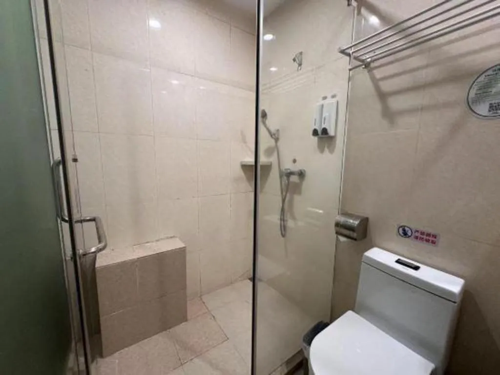 GreenTree Inn Shenzhen Guanggang Port Futian South Road Express Hotel