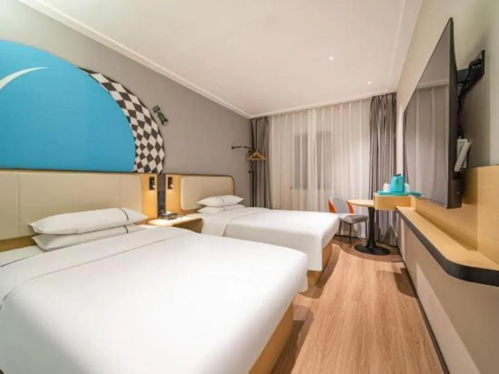 Bed in City Comfort Inn Guangzhou Tiyu West Road Metro Station