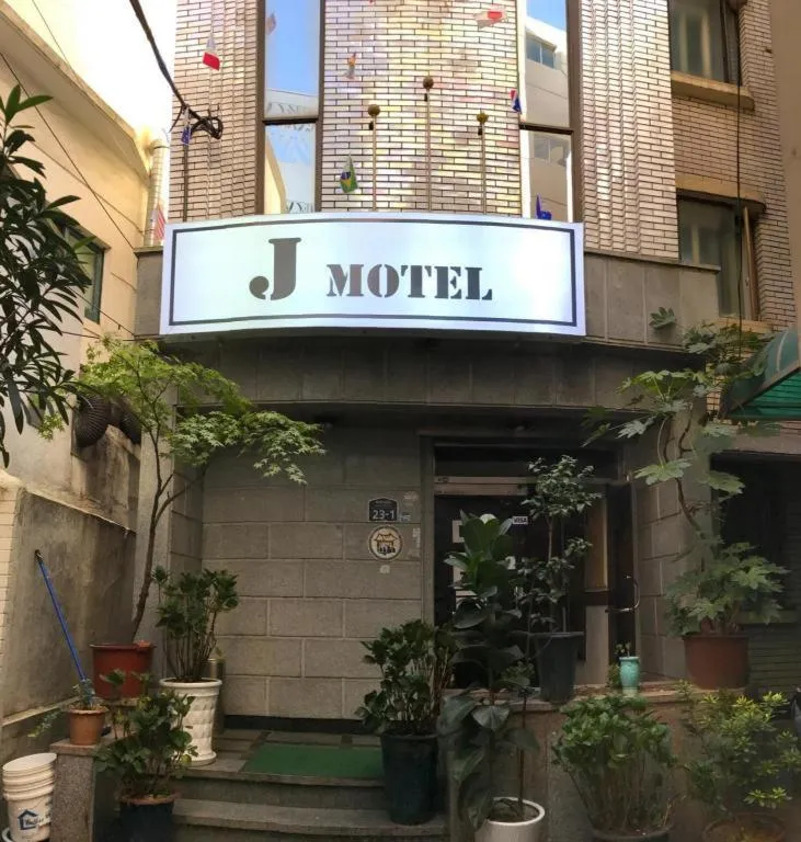 J Motel