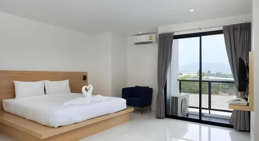 Bed in Le Park Hotel