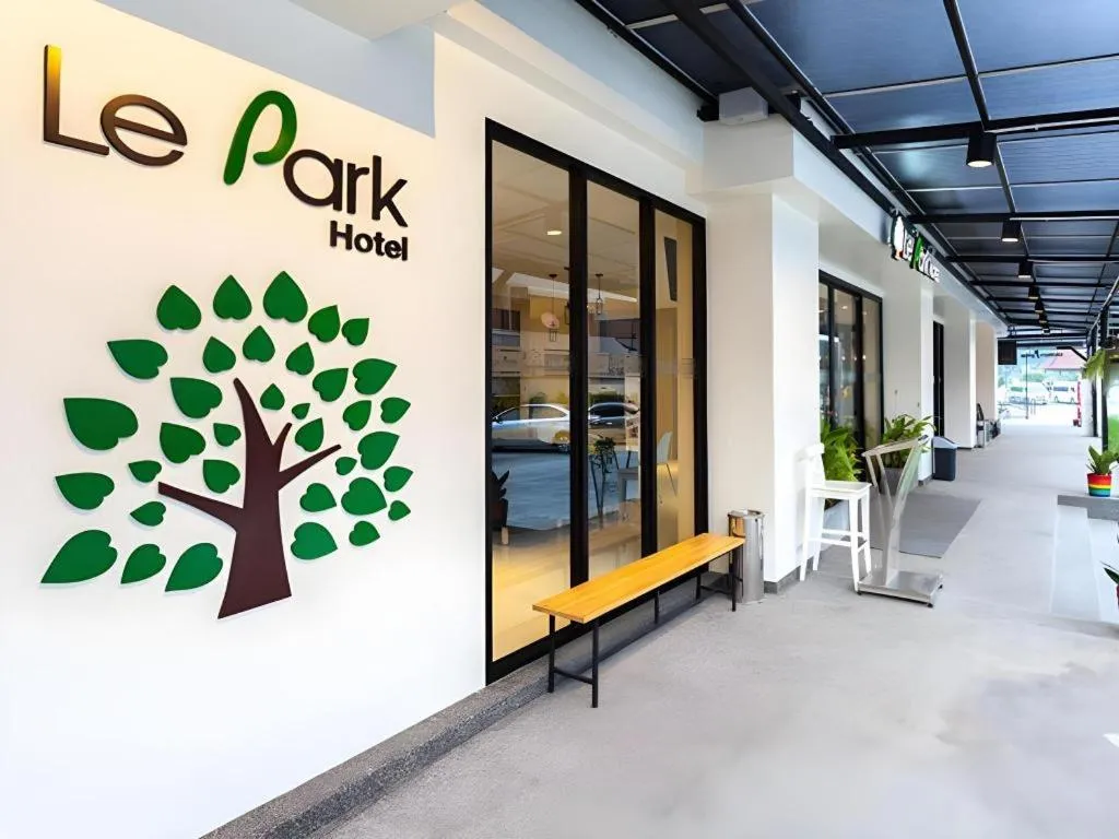 Le Park Hotel