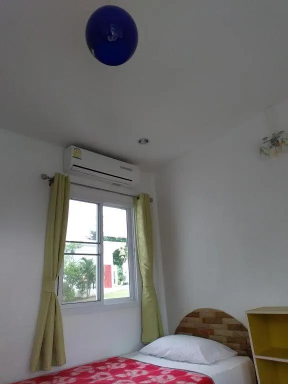 Bed in White Rock Resort Pakchong