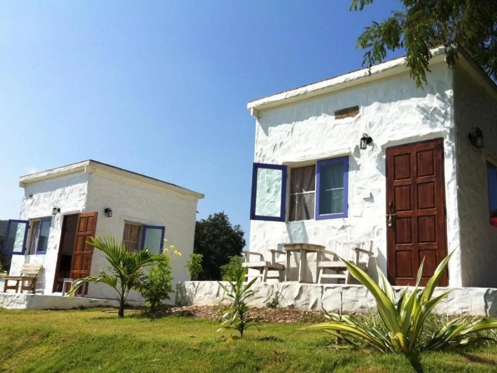 White Rock Resort Pakchong