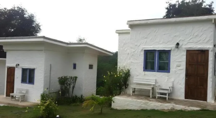 White Rock Resort Pakchong