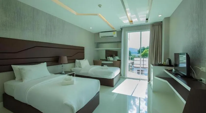 Bed in Phuglong Hotel