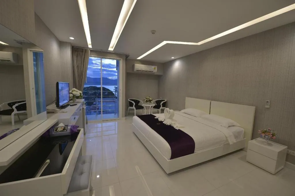 Bed in Phuglong Hotel