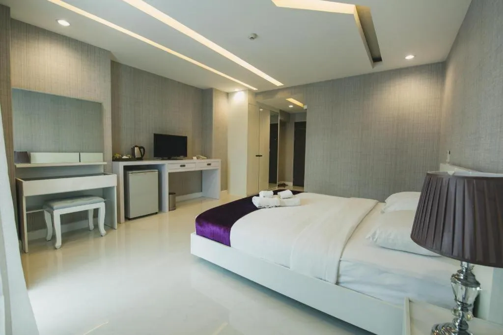 Bed in Phuglong Hotel