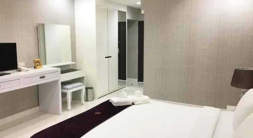 Bed in Phuglong Hotel