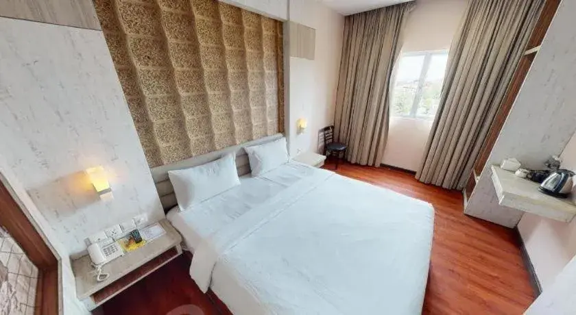 Bed in The Golden Bay Hotel Batam Bed in The Golden Bay Hotel Batam